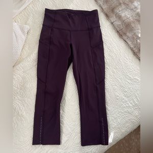SOLD Lululemon Crop Tights with Reflective detail